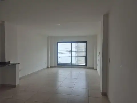 Departamento en Alquiler en Monumento Guemes, $ 480.000