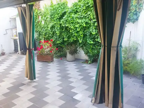 Casa en Venta en Castelar, USD 55.000