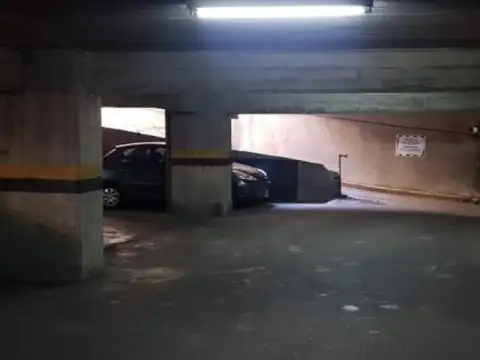 Cochera en venta. Urquiza 1100 Rosario