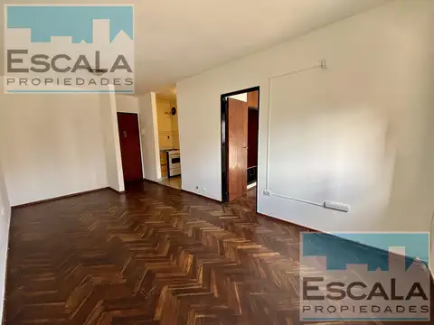 DEPARTAMENTO DE 1 DORM CON COCHERA EN EL CENTRO