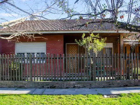 CASA 3 AMBIENTES LOS PINARES