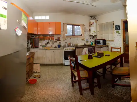 Casa 3 ambientes con 2 baños