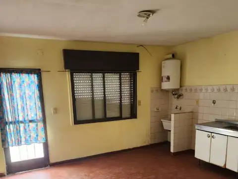 Casa en Alquiler con 1 cochera