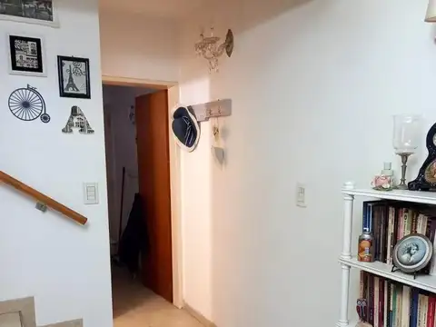 Depto Tipo Casa 2 ambientes con 1 baño
