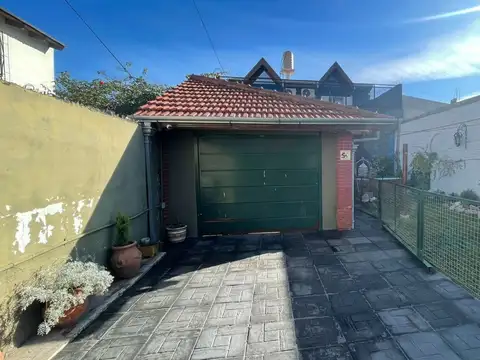 Casa 5 ambientes con 3 baños