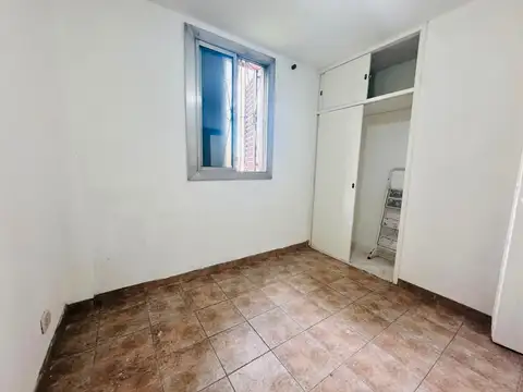 Depto Tipo Casa en Venta 76 años