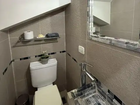 Casa 3 ambientes con 2 baños