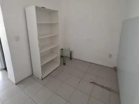 MONOAMBIENTE AL FRENTE