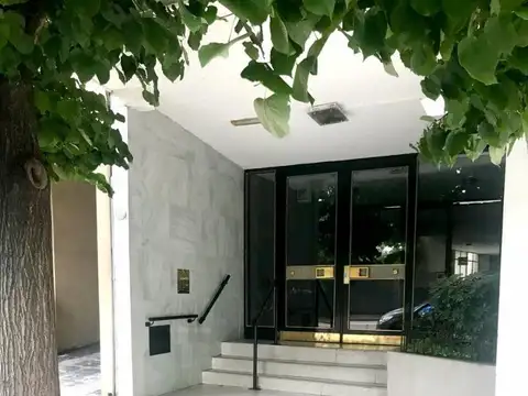 Avenida Luis María Campos 100