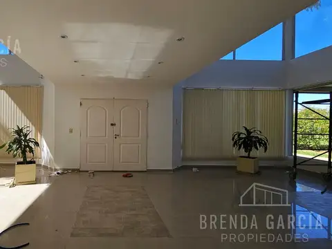 Casa en Alquiler de 3 dormitorios