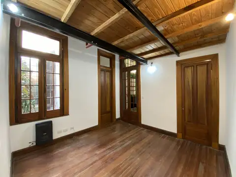 Depto Tipo Casa en Alquiler de 3 ambientes