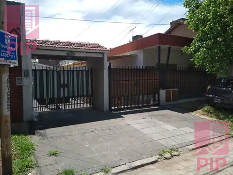 IMPECABLE PH AL FONDO DE 3 AMBIENTES EN VENTA!!