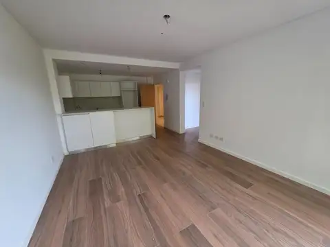 SEMIPISO A ESTRENAR  2 AMB  FRENTE  BALCON