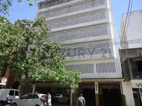 48 e/ 12 y 13 800, Piso 4