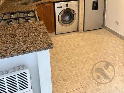 VENTA | RECICLADO | PH TRES AMBIENTES A LA CALLE | SIN EXPENSAS