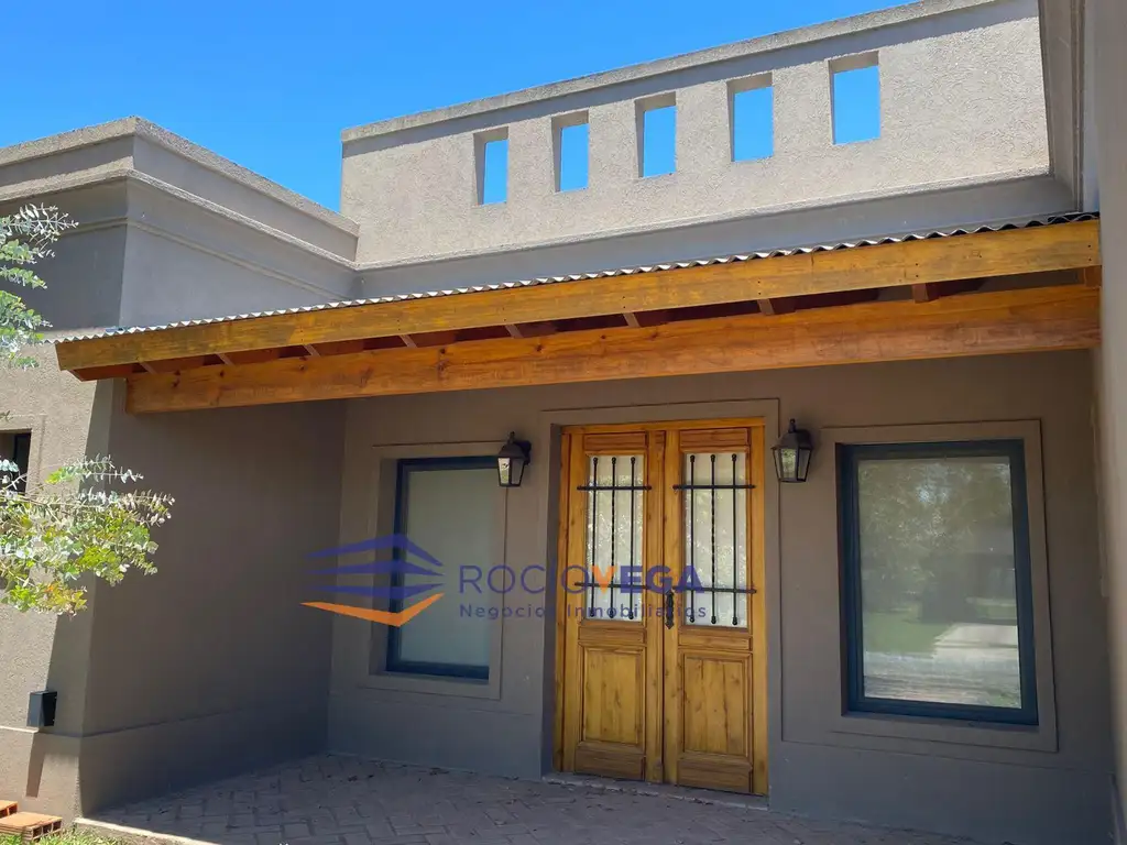 Casa en venta en Comarcas de Lujan 100