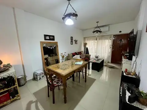Depto Tipo Casa en Venta en Castelar Norte, USD 110.000