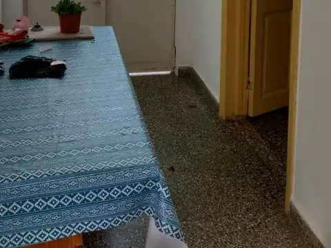 Casa 5 ambientes con 2 baños