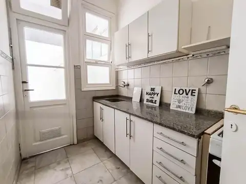 Departamento de 2 Ambientes, PB con Patio, en Caballito