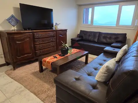 Venta Departamento Céntrico con Vista al Lago