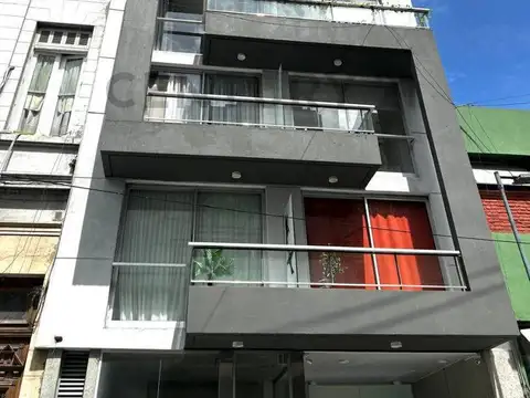 Venta  Departamento con balcón al frente en San Telmo - Monoambiente ideal para inversión -