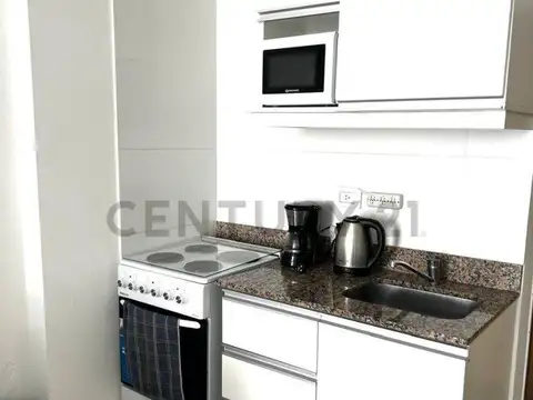 Venta  Departamento con balcón al frente en San Telmo - Monoambiente ideal para inversión -