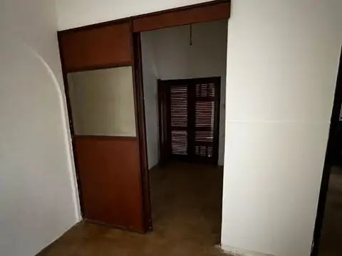 Casa en Alquiler con 1 cochera