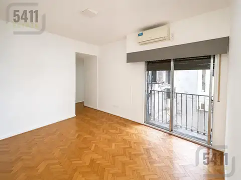 Alquiler Departamento 2 ambientes 2do piso balcon frances en Villa Urquiza.