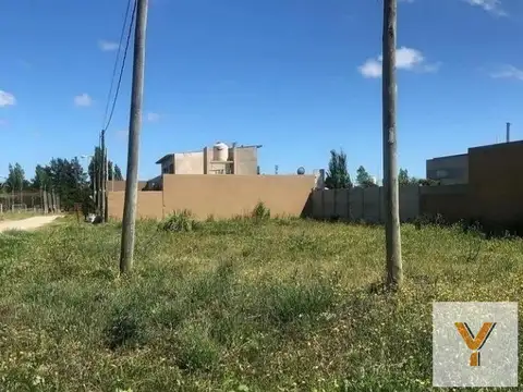 Terreno en Venta 27  mts Fondo