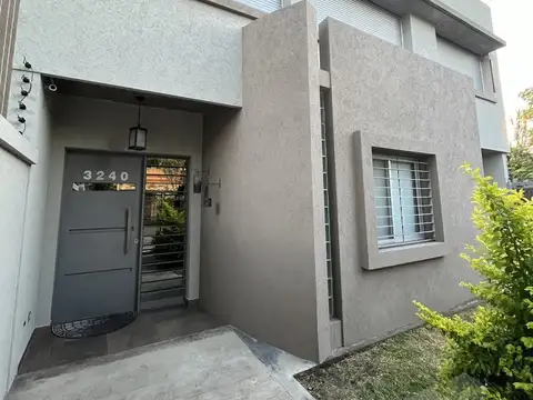 Venta Casa 5 Ambientes Apto Credito en Castelar Norte