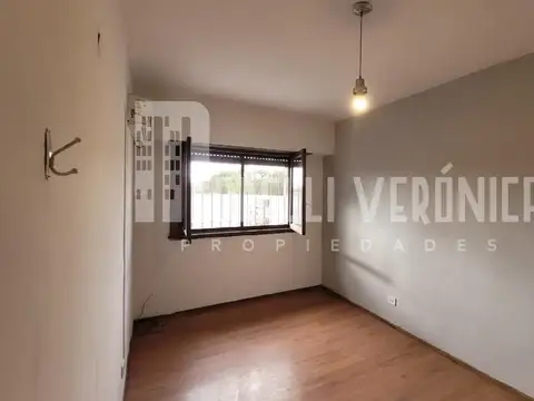 Depto Tipo Casa en Alquiler de Monoambiente