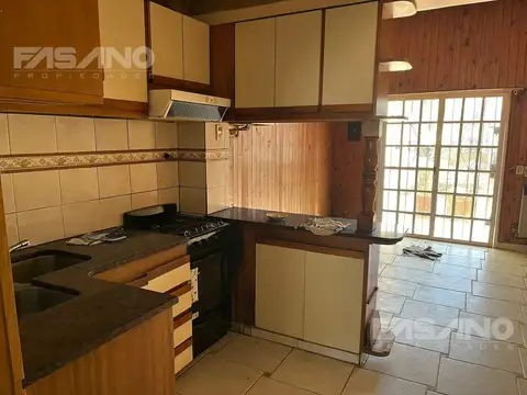 Casa en Venta en Villa Ballester, USD 110.000