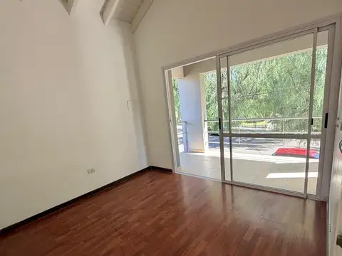 OPENHOUSE alquila hermosa casa en prestigioso Barrio Dalvian