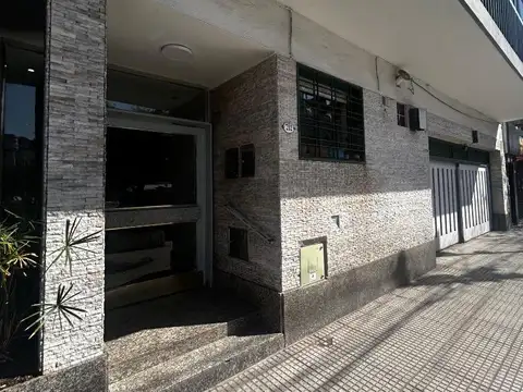 3 amb -pueden ser 4-frente balcón 2 baños apto prof