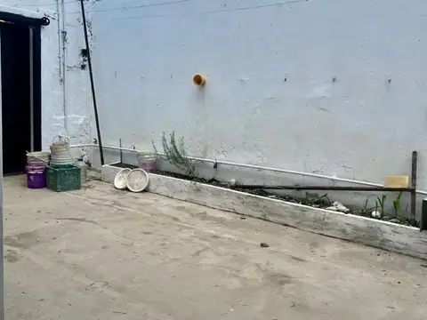 Depto Tipo Casa 3 ambientes con 1 baño