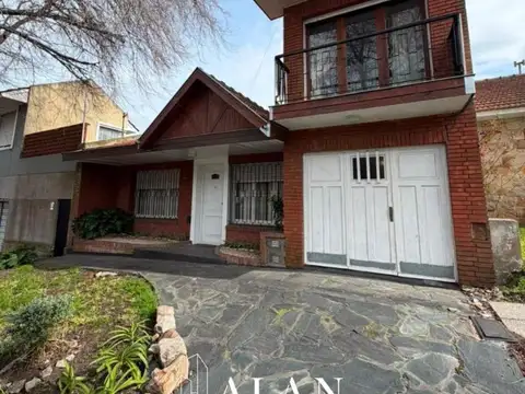 CHALET 3 AMB. C/PARQUE