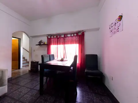 Depto Tipo Casa en Venta de 4 ambientes