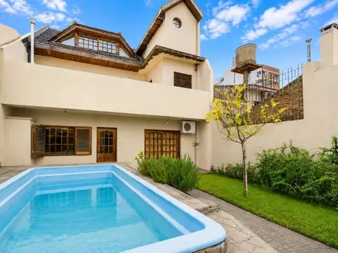 Casa | 7 ambientes | 3 plantas | piscina | San Justo Centro