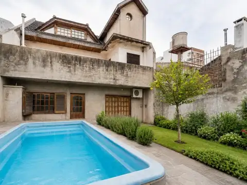 Casa | 7 ambientes | 3 plantas | piscina | San Justo Centro
