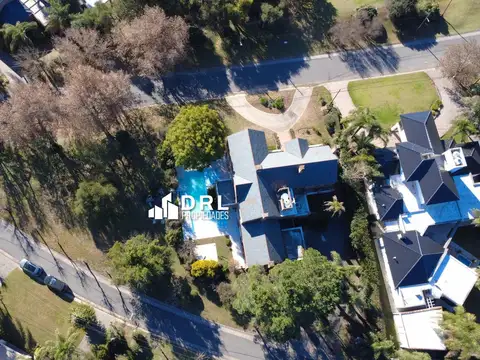 Casa frente al golf en Las Delicias - En Venta