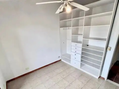 Depto Tipo Casa en Venta en Villa del Parque, USD 290.000