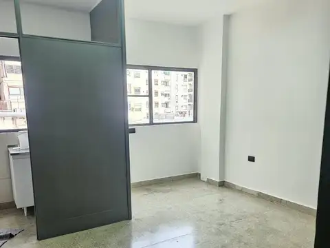 Oficina en Alquiler 80 años