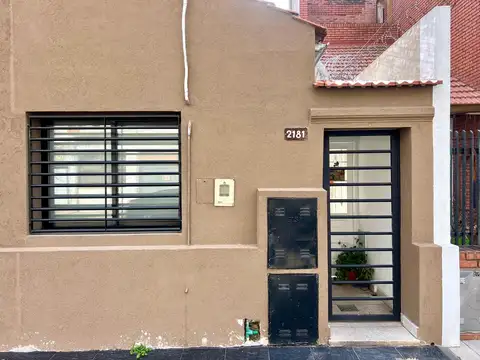 Depto Tipo Casa en Venta de 3 ambientes
