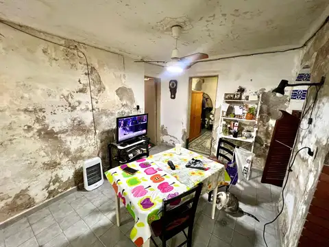 Depto Tipo Casa en Venta 40 años
