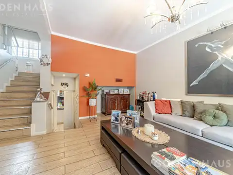 Casa 6 ambientes con 4 baños