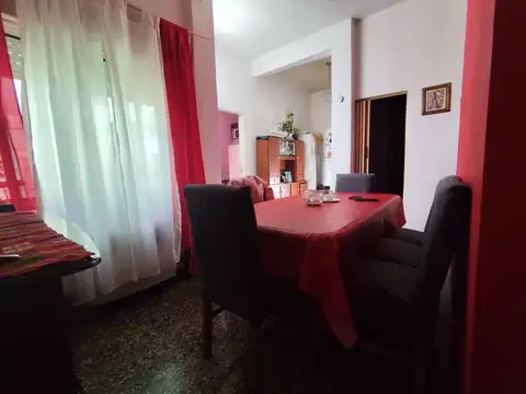 Depto Tipo Casa en Venta de 4 ambientes