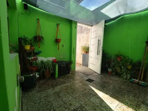 Depto Tipo Casa en Venta 51 años