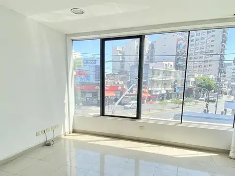 Oficina en Venta en Floresta, USD 380.000