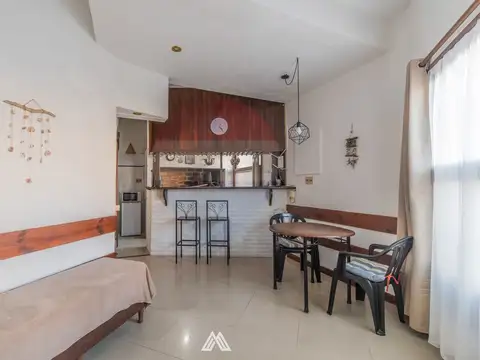 VENTA-Apto tipo casa en planta baja-PARQUE BATLLE