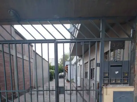 Antonio Tomba 300, Piso 0